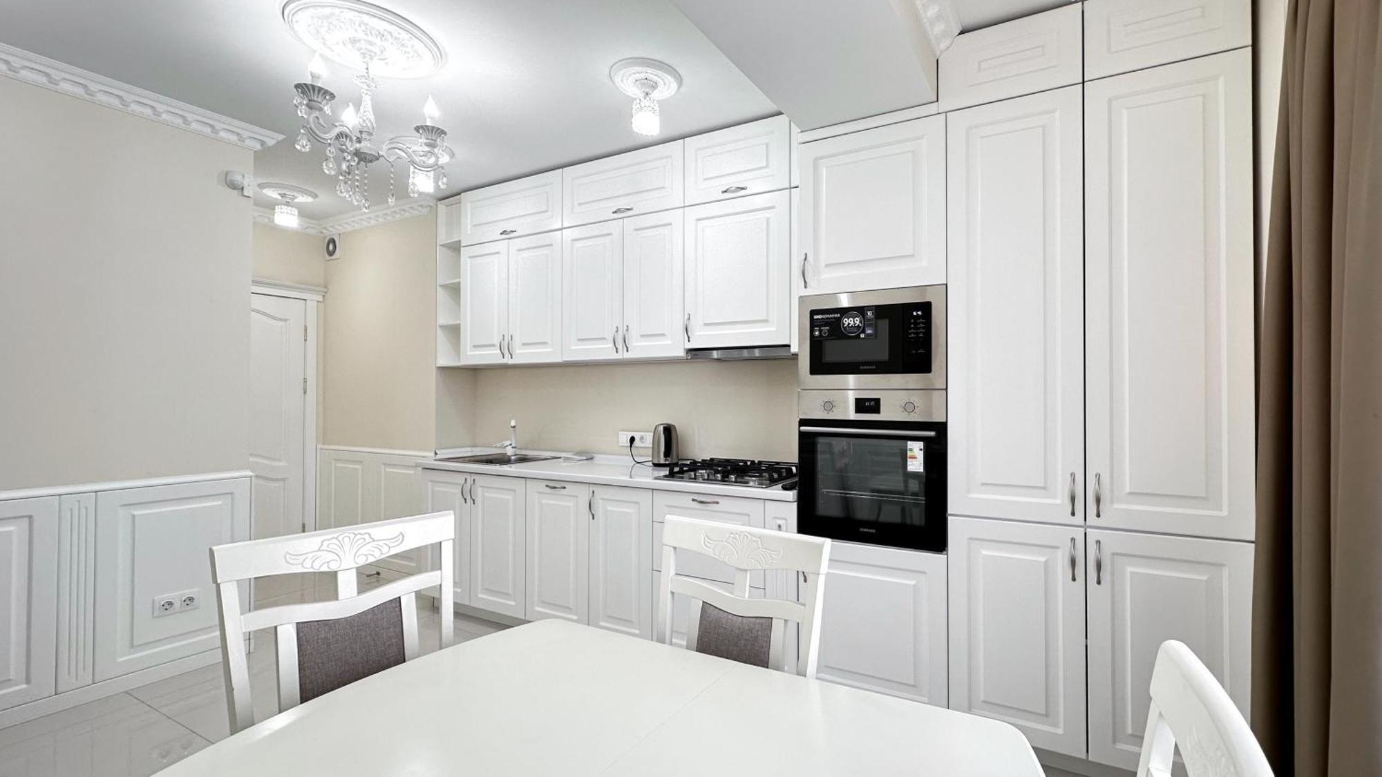 Business Class Apartments In The City Center Chişinau Exteriör bild